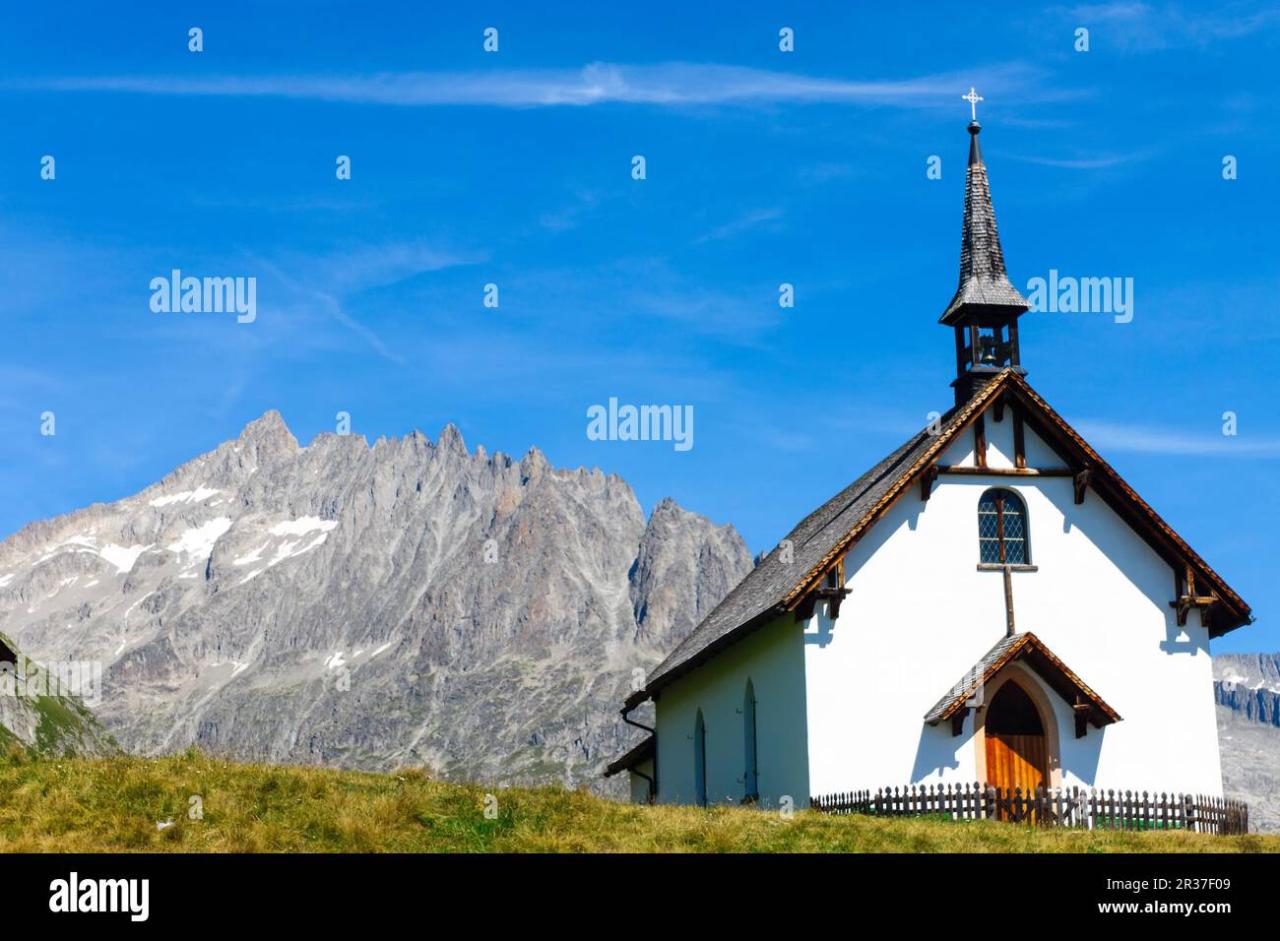 Small chapel in swiss hi-res stock photography and images - Alamy Small chapel in swiss hi-res stock photography and images - Alamy